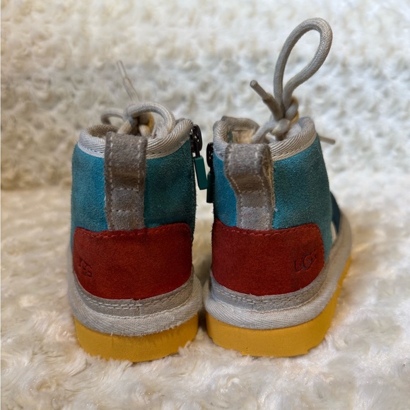 UGG TODDLER BOOTS MULTICOLOR - Picture 3 of 9